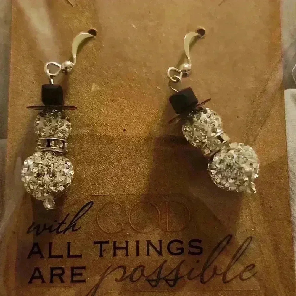 Handcrafted Christmas Earrings Nickle Free!!! - Picture 2 of 4